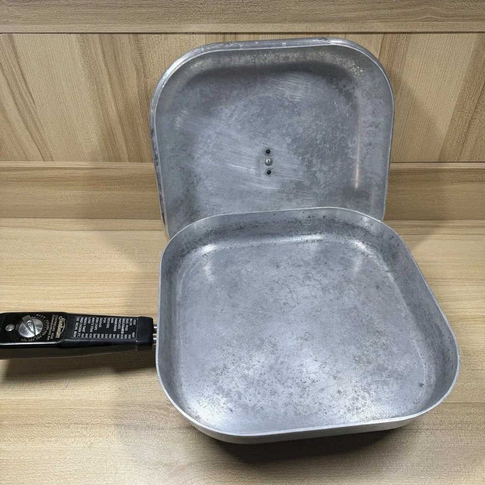 Vintage Sunbeam Fry Pan with Lid FP-10A USA Controlled Heat Tested, Works